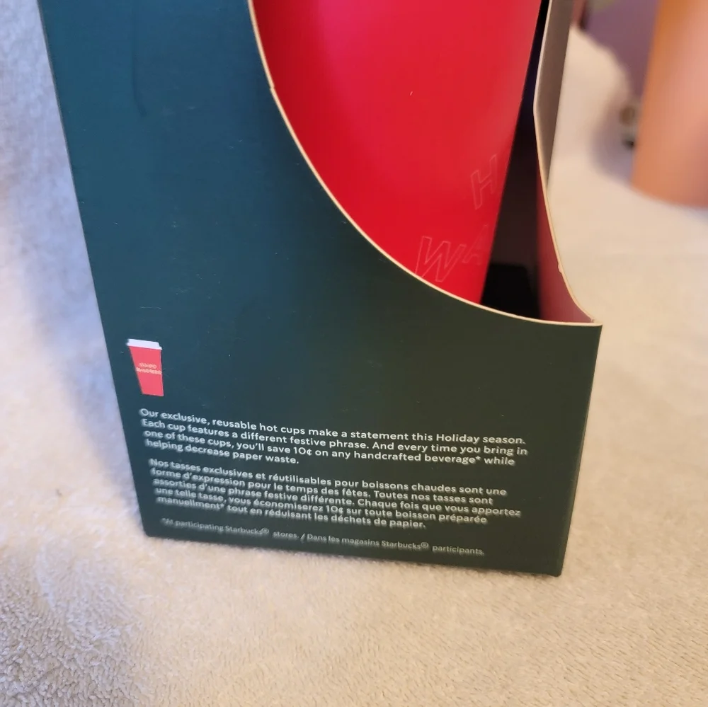 Starbucks Reusable Hot Cups shades of Red with‎ lids